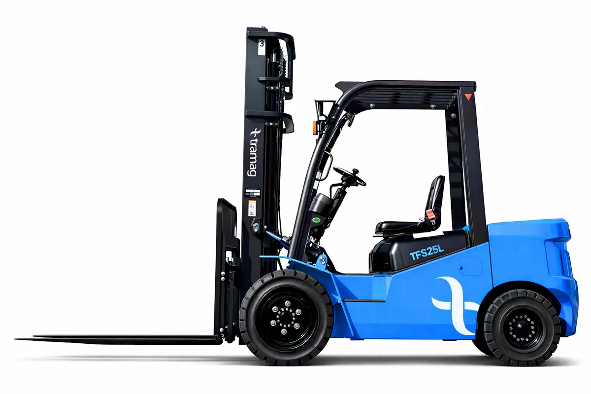 Zijaanzicht van de Tramag TFS25L elektrische heftruck van 2500 kg